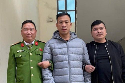 Đối tượng truy nã lẩn trốn nhiều năm trở về đầu thú tại Nghệ An