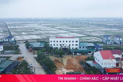 Ngang nhiên tập kết hàng trăm khối đất phong hóa trong khu dân cư