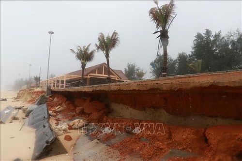 Quảng Trị: Bờ kè bãi tắm cộng đồng Trung Giang sạt lở nghiêm trọng