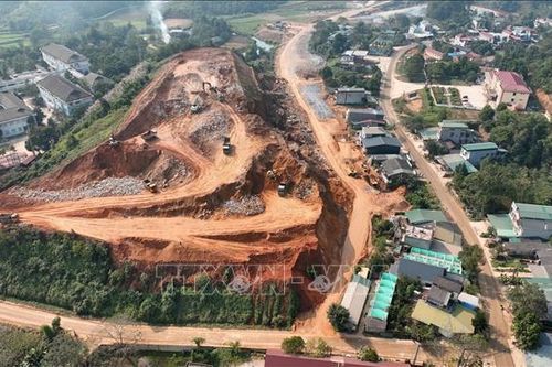 Triển khai xây dựng khu tái định cư dự án đường Hồ Chí Minh đoạn Chợ Chu - Ngã ba Trung Sơn