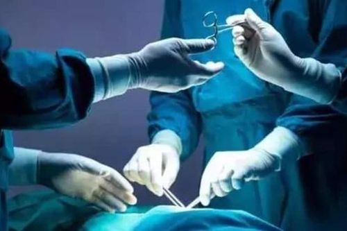 Người phụ nữ tử vong sau khi được bác sĩ 'dỏm' phẫu thuật
