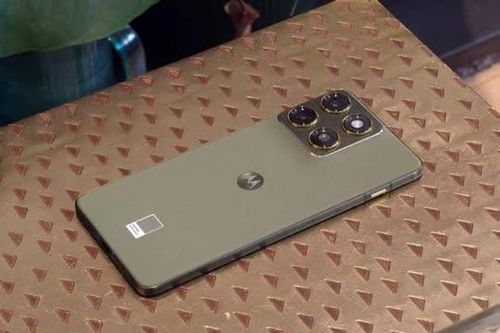 Smartphone 'nồi đồng cối đá', thiết kế siêu mỏng, cấu hình tốt, giá gần 9 triệu đồng
