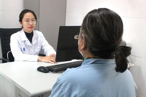 Đừng chủ quan khi có biểu hiện 'đi chợ quên mua đồ, nấu ăn cháy cả nồi'