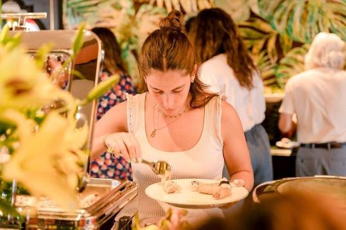 Ẩm thực Việt Nam 'hớp hồn' du khách quốc tế