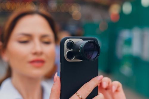 Chạy đua gắn ống kính tele rời vào camera điện thoại di động