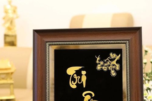 14 gợi ý quà tặng cô giáo ý nghĩa và tinh tế nhất