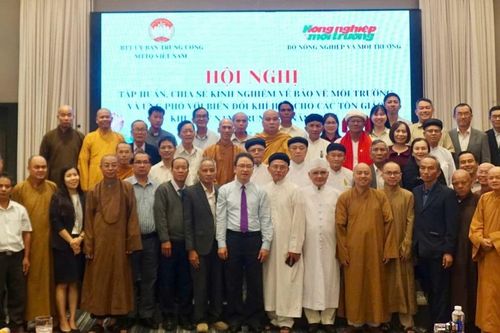 Phát huy vai trò các tôn giáo trong bảo vệ môi trường, ứng phó biến đổi khí hậu