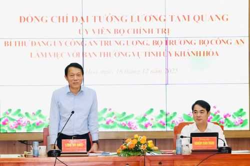 Đại tướng Lương Tam Quang - Ủy viên Bộ Chính trị, Bộ trưởng Bộ Công an làm việc với Ban Thường vụ Tỉnh ủy Khánh Hòa