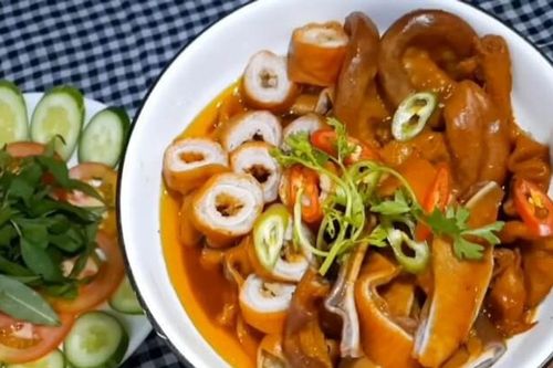 Cách làm phá lấu lòng heo mềm ngon, đậm đà chuẩn vị miền Tây