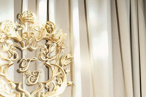 Bà Thủy Tiên và khoảnh khắc hiếm thấy tại cưới con gái