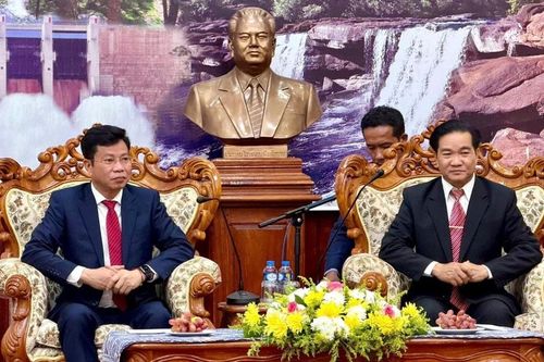 Đoàn công tác tỉnh Lâm Đồng thăm và làm việc tại tỉnh Bolykhamxay (Lào)