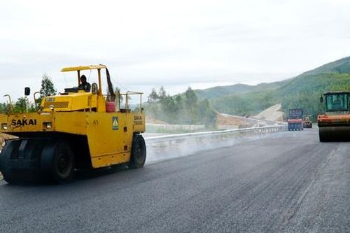 Đua nước rút trên công trường cao tốc Hoài Nhơn - Quy Nhơn - Chí Thạnh