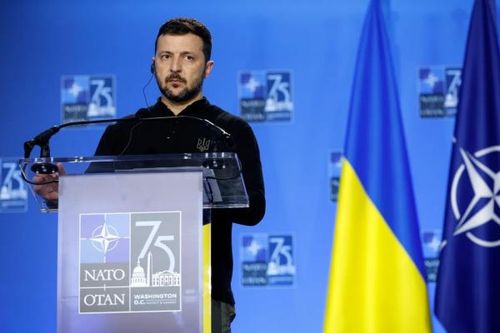 Khi Ukraine tuyên bố gác giấc mơ NATO