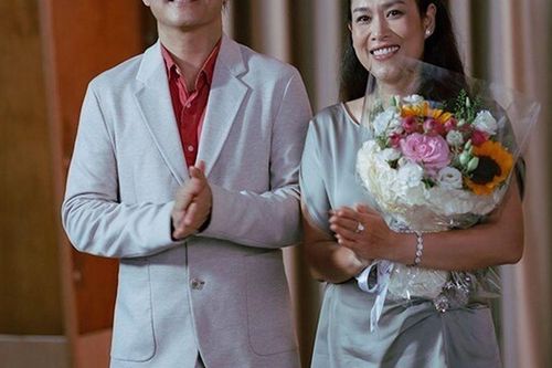 'Mẹ' Nàng Mơ là 'Nguyệt thảo mai' quen mặt khán giả: Chồng làm ngân hàng lo toàn bộ kinh tế, không nói 'yêu' nhưng đầy tình