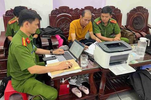 Lâm Đồng: Tạm giam 2 cán bộ Sở Y tế nhận hối lộ