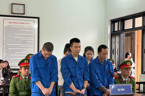 Ngụy trang gần 1kg ma túy trong bê tông, vận chuyển từ Quảng Trị vào Huế