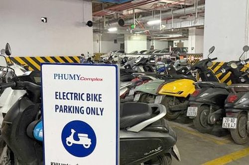 'Khoảng trống' quy chuẩn điểm sạc xe điện tại chung cư