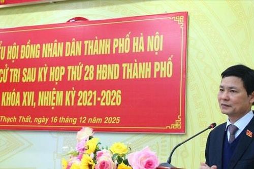 Phó Chủ tịch HĐND thành phố Hà Nội Phạm Quí Tiên tiếp xúc cử tri tại xã Thạch Thất