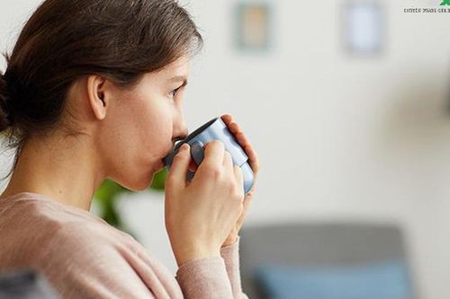 Ho dai dẳng mùa lạnh mãi không dứt? 6 thức uống quen thuộc giúp giảm ho ngay tại nhà