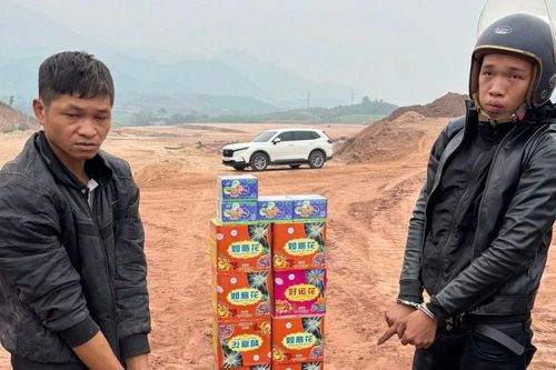 Đồng ý vận chuyển hàng cấm vì hứa được trả công 500.000 đồng