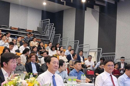 Việt Nam đặt mục tiêu cung cấp 100.000 kỹ sư cho công nghiệp bán dẫn