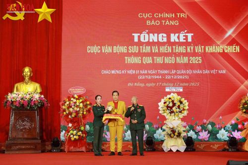 Bảo tàng Quân khu 5 tiếp nhận hơn 200 kỷ vật quý