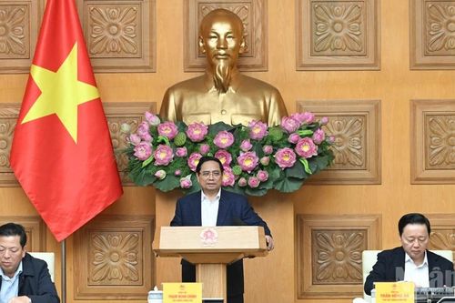 Tiếp tục đẩy mạnh hơn nữa phát triển nhà ở xã hội, lành mạnh hóa thị trường bất động sản