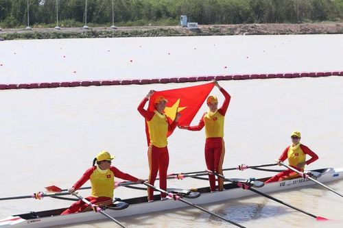 Đua thuyền Việt Nam bứt phá mạnh mẽ