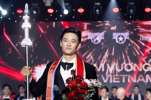 Cựu sinh viên trường ĐH Bách khoa Hà Nội đăng quang 'Manhunt Vietnam 2025'