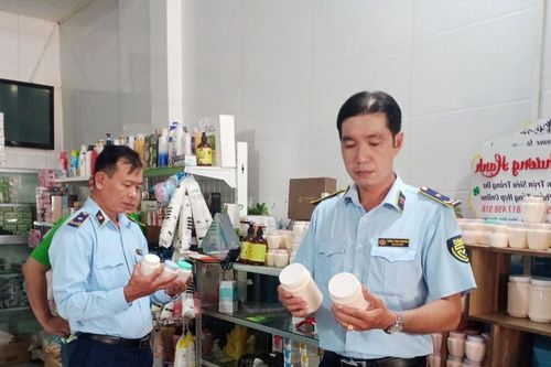 Cao điểm chống thuốc, mỹ phẩm giả: Bộ Y tế yêu cầu xử lý nghiêm, chuyển hồ sơ hình sự nếu cần
