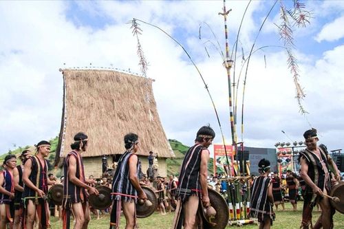 Xác lập hai kỷ lục Việt Nam tại Lễ hội Cồng chiêng Đông Nam Á 2025