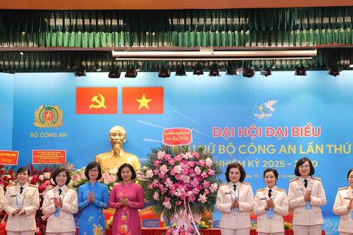 Chủ tịch Hội LHPN Việt Nam: Phụ nữ Công an phải tiên phong 'ba nhất' trong tình hình mới