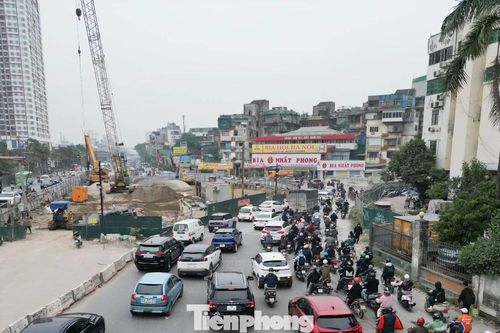 Được yêu cầu dỡ rào trước 25/12, hầm chui Vành đai 2,5 đang thi công ra sao?