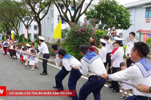 Hơn 1.000 học sinh tham quan, trải nghiệm thực tế tại Lữ đoàn Công binh 83 Hải quân
