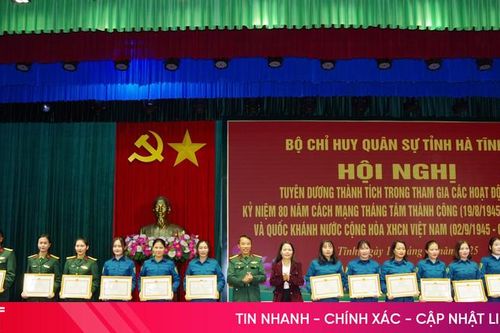 Tuyên dương cán bộ, chiến sỹ Hà Tĩnh tham gia sự kiện A80