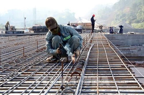 Đại công trường 19/12: Ngày đêm bám công trường cao tốc cửa khẩu Hữu Nghị - Chi Lăng