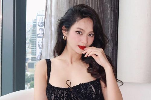 Chiếc váy thị phi của Á hậu Thúy Quỳnh