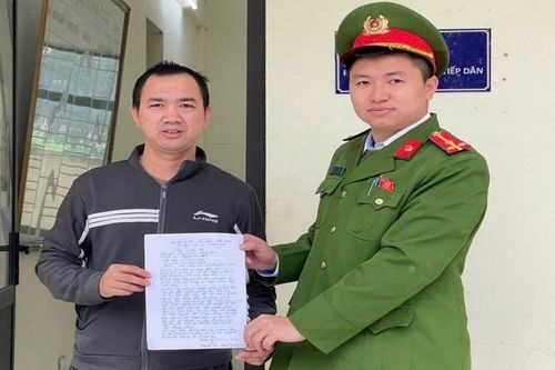 Khổ sở vì chuyển nhầm 80 triệu vào tài khoản người lạ, người đàn ông không ngờ đến cái kết như mơ