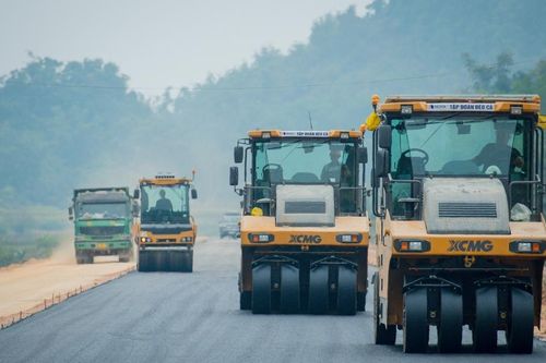 Thủ tướng chỉ đạo khẩn trương chuẩn bị lễ khởi công, khánh thành các dự án chào mừng Đại hội XIV