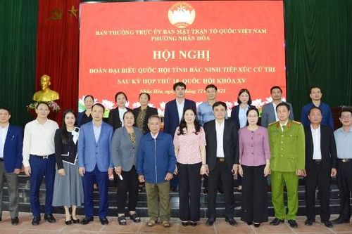 Đoàn Đại biểu Quốc hội tỉnh Bắc Ninh tiếp xúc cử tri tại phường Nhân Hòa
