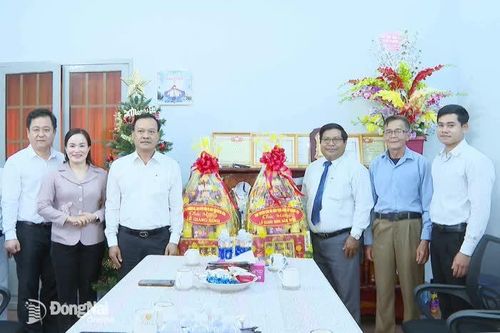 Ban Tuyên giáo và Dân vận Tỉnh ủy Đồng Nai chúc mừng Giáng sinh 2025