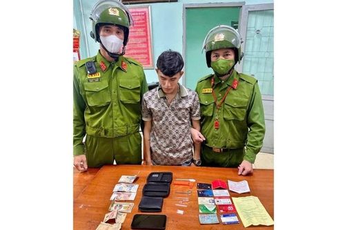 Cảnh sát 113 tuần tra phát hiện đối tượng tàng trữ trái phép chất ma túy
