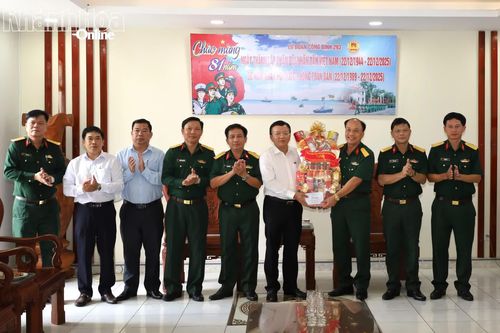 Phó Chủ tịch UBND tỉnh Khánh Hòa Lê Huyền thăm các đơn vị quân đội và gia đình thương binh