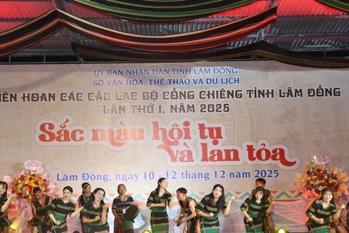 Lễ hội Cồng chiêng - Nơi sắc màu văn hóa cùng hòa nhịp
