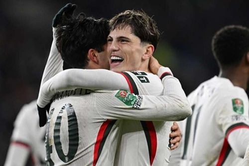 Garnacho tỏa sáng từ ghế dự bị, đưa Chelsea vào bán kết Cúp Liên đoàn