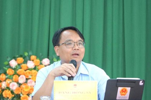 Phó Bí thư Thường trực Tỉnh ủy Lâm Đồng Đặng Hồng Sỹ tiếp xúc cử tri xã Bắc Ruộng