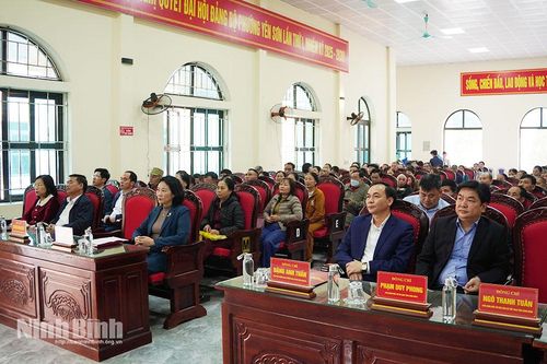 Tuyên truyền, vận động nhân dân thực hiện nếp sống văn minh du lịch; văn minh trong việc cưới, việc tang và lễ hội