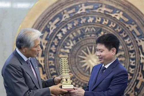 Bí thư Tỉnh ủy Trương Quốc Huy tiếp xã giao Đoàn công tác tỉnh Tochigi, Nhật Bản