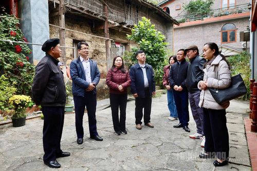 Đoàn kiểm tra theo Quyết định của Ban Thường vụ Tỉnh ủy làm việc với Đảng ủy xã Đồng Văn