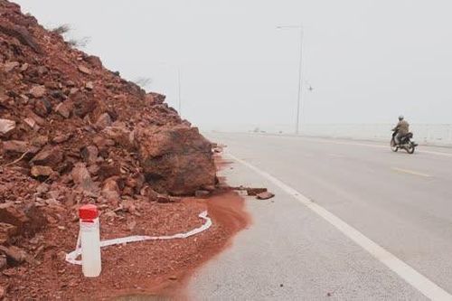 Xử lý sạt lở trên tuyến đường ven biển qua Nghệ An trước ngày 31/12